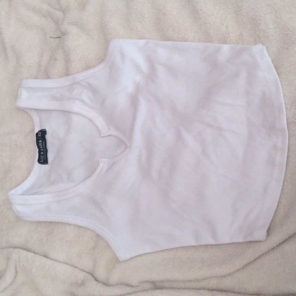 5/$10 White basic cropped white tank Xs like brandy melville